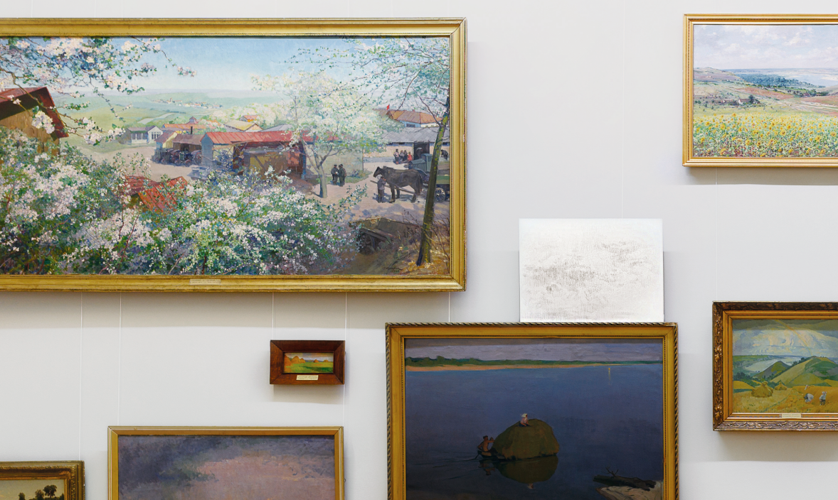 Lada Nakonechna. Obvious Connections. 2021. Installation (drawings, artworks from the NAMU collection)